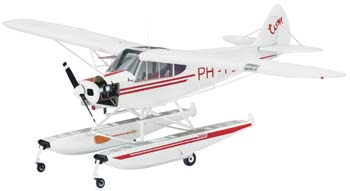 04698 1/32 Piper PA-18 Float Plane