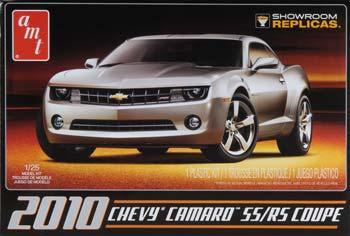 1/25 2010 Chevy Camaro Showroom Plastic Model Kit