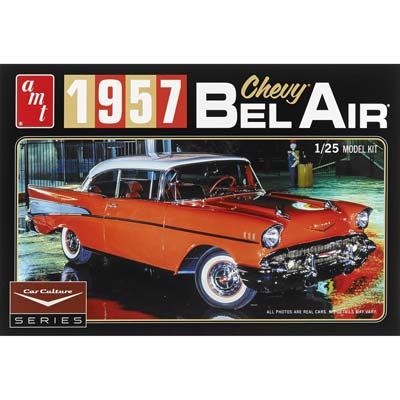 1/25 Cindy Lewis 57 Chvy Bel Air w/Diorama Wh