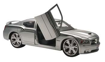 1/25 DODGE CHARGER SRT8
