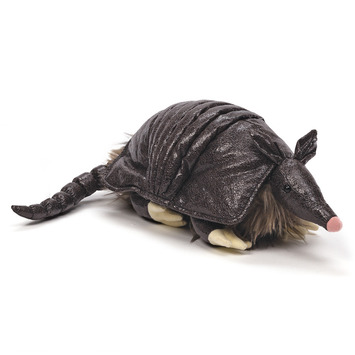 Arnie the Armadillo 11"