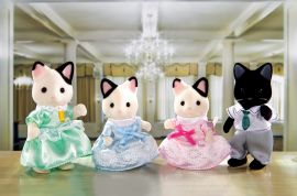 Calico Critters Berry Calico Critters Tuxedo Cat Family