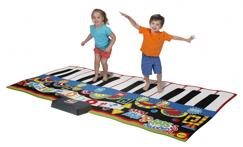 Gigantic Step & Play Piano