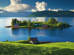 Island in Hordaland, Norway 1500 pc