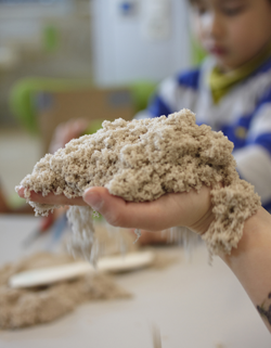 Kinetic Sand Box- Sand In Motion 1KG