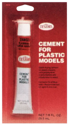 Plastic Cement 7/8oz Carded