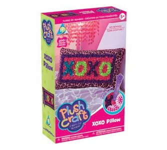 PlushCraft XOXO Pillow