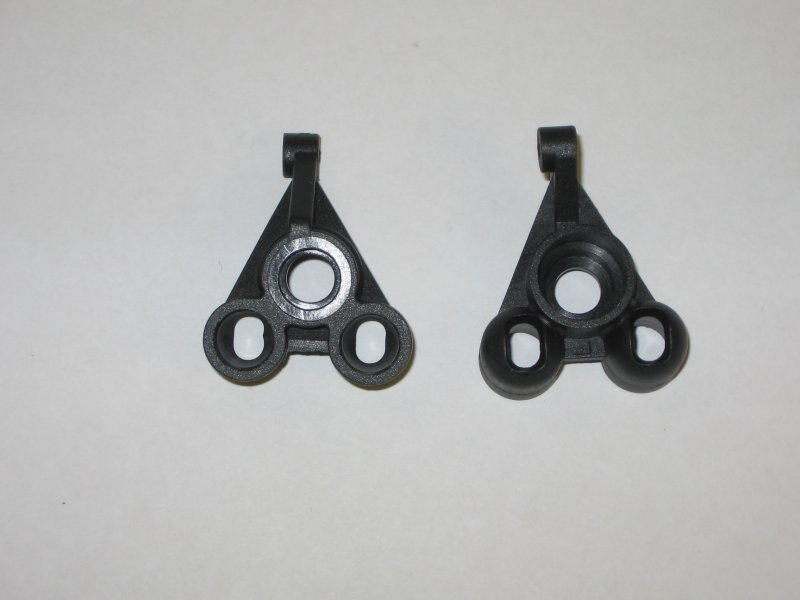 Rear hub carrier (Left/Right) qty 2 ~