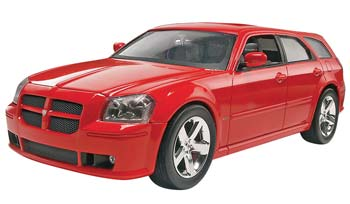 Revell '05 Dodge Magnum SRT8