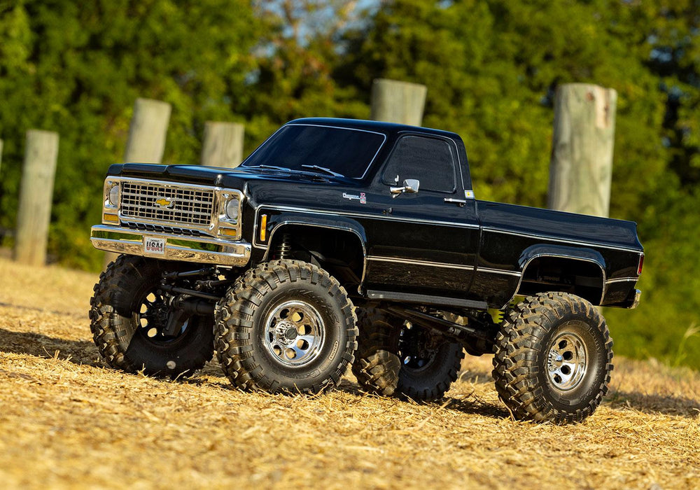 Traxxas  SCALE AND TRAIL CRAWLER  Chevy K-10 Cheyenne Black