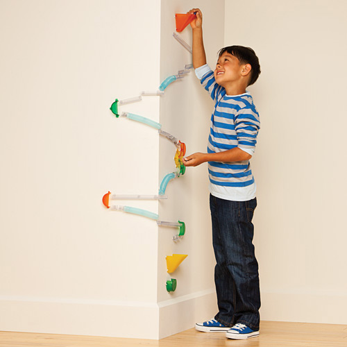 WALL COASTER EXTREME STUNTS! — Adventure Hobbies & Toys